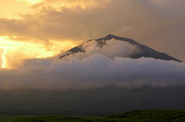 gunung Kerinici, Sumatra