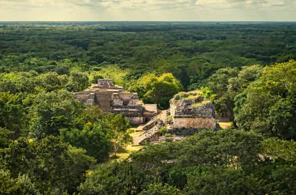 Puing-puing situs Maya Ek Balam di Yucatán