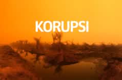 Kebakaran hutan di Sumatra + teks KORUPSI