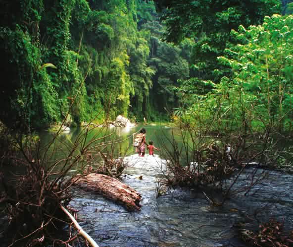 Di sungai Tanabang