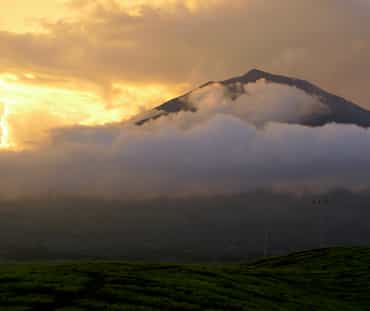 gunung Kerinici, Sumatra