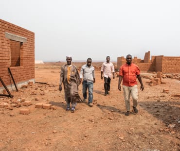 Desa baru Hamdallaye in Guinea - IUP Bauksit Sangaredi