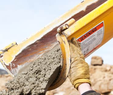 Pengaduk beton