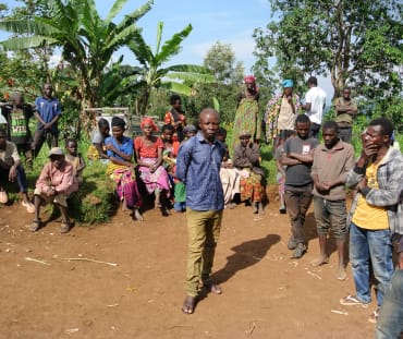 Masyarakat adat Batwa di dekat taman nasional Kahuzi