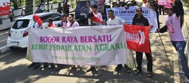 Mahasiswa SKG perdemo di Jawa