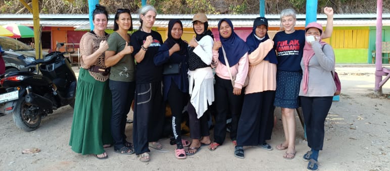 Perempuan-perempuan Torobulu