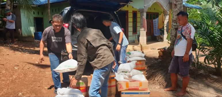 Bantuan darurat oleh WALHI Sumut pasca siklon