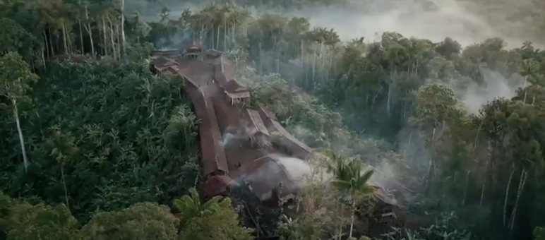 Desa di hutan rimba Papua