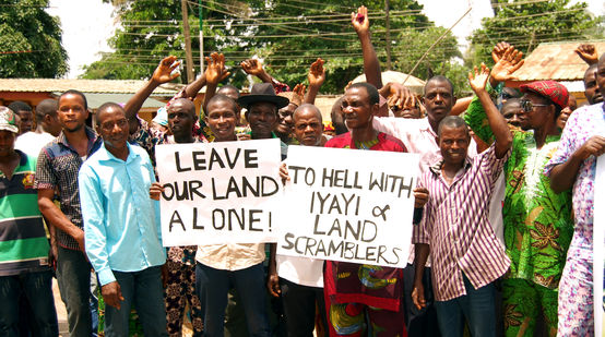 Protes menentang Okomu Oil Palm Oil di Nigeria