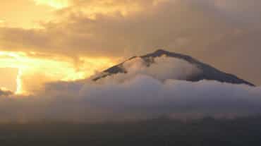 gunung Kerinici, Sumatra